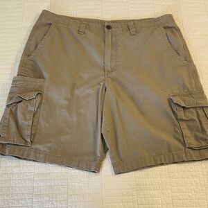 Magellan Cargo Shorts 34 10” inseam Khaki Outdoor